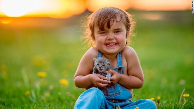 The Benefits of Raising a Pet in English - Everything You Need to Know!