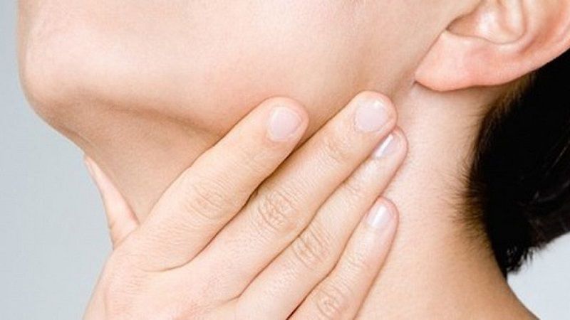 10 thông tin về nuốt đau họng như bị hóc xương bạn nên biết